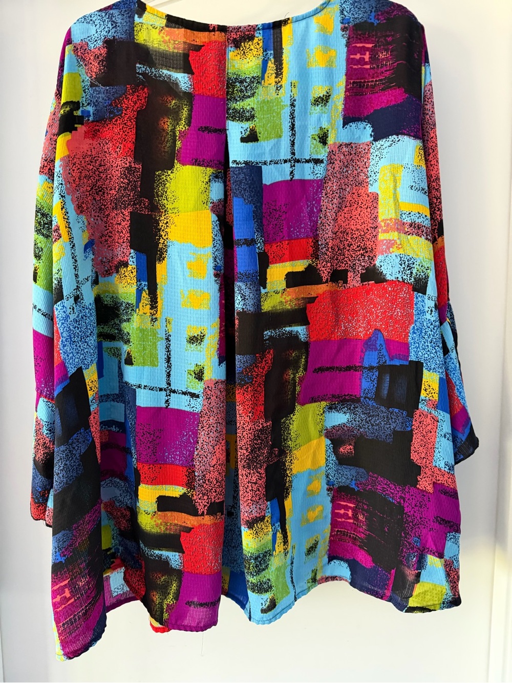 Ali Miles Vibrant Multi-Color Abstract Scoop Neck Blouse - Picture 5 of 6